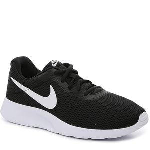 Womens Nike Tanjun shoes